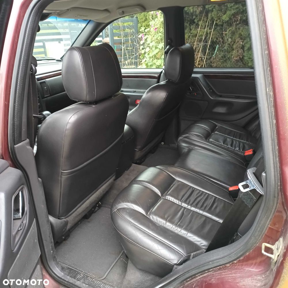 Jeep Grand Cherokee - 8