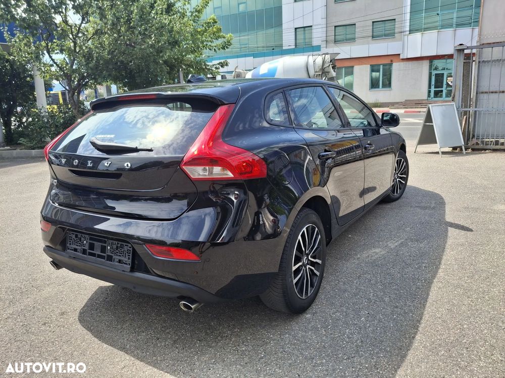 Volvo V40 D2 Pro - 4