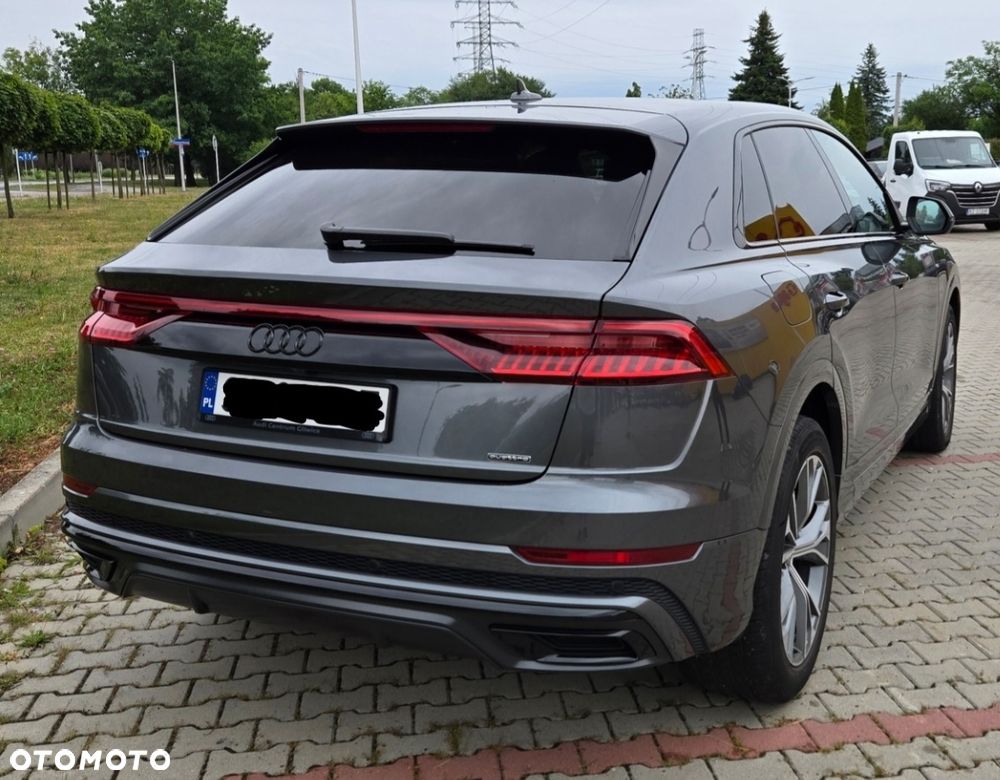 Audi Q8 - 6