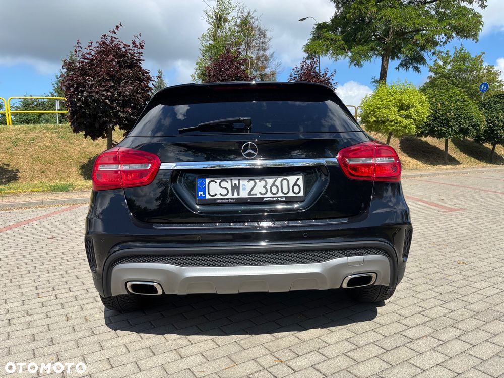 Mercedes-Benz GLA 250 4-Matic - 7