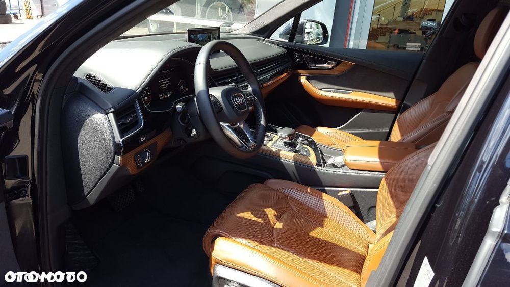 Audi Q7 - 3