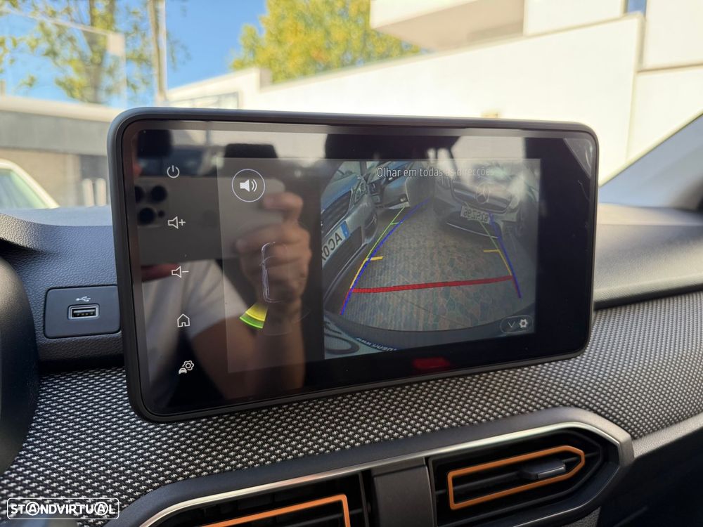 Dacia Sandero 1.0 ECO-G Essential Bi-Fuel - 26