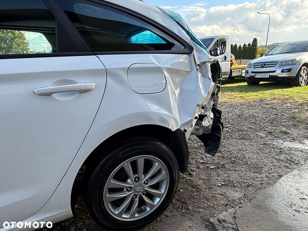 Hyundai i30 - 13