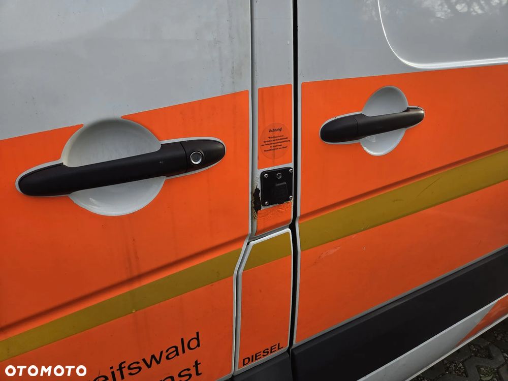 Mercedes-Benz Sprinter - 6