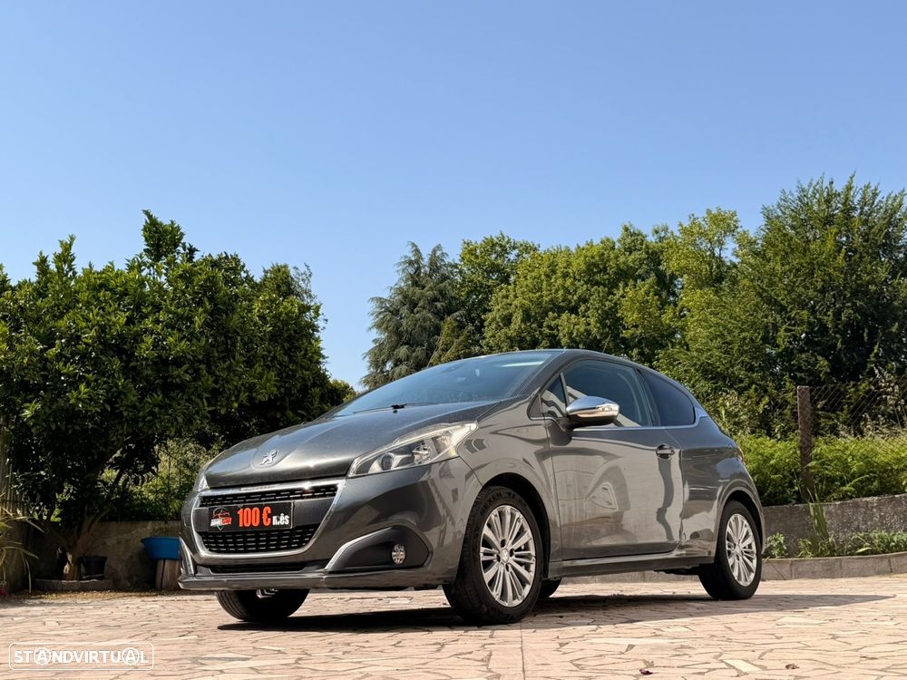 Peugeot 208 1.2 PureTech Allure - 2
