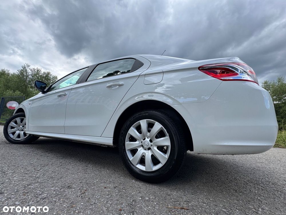 Peugeot 301 1.2 Pure Tech Active - 33