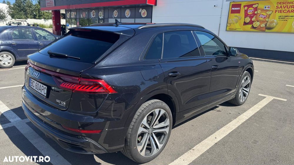 Audi Q8 - 9