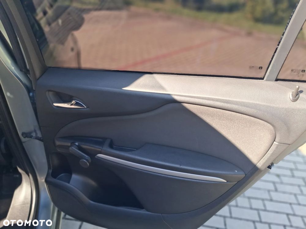 Opel Zafira 1.4 T Enjoy - 24
