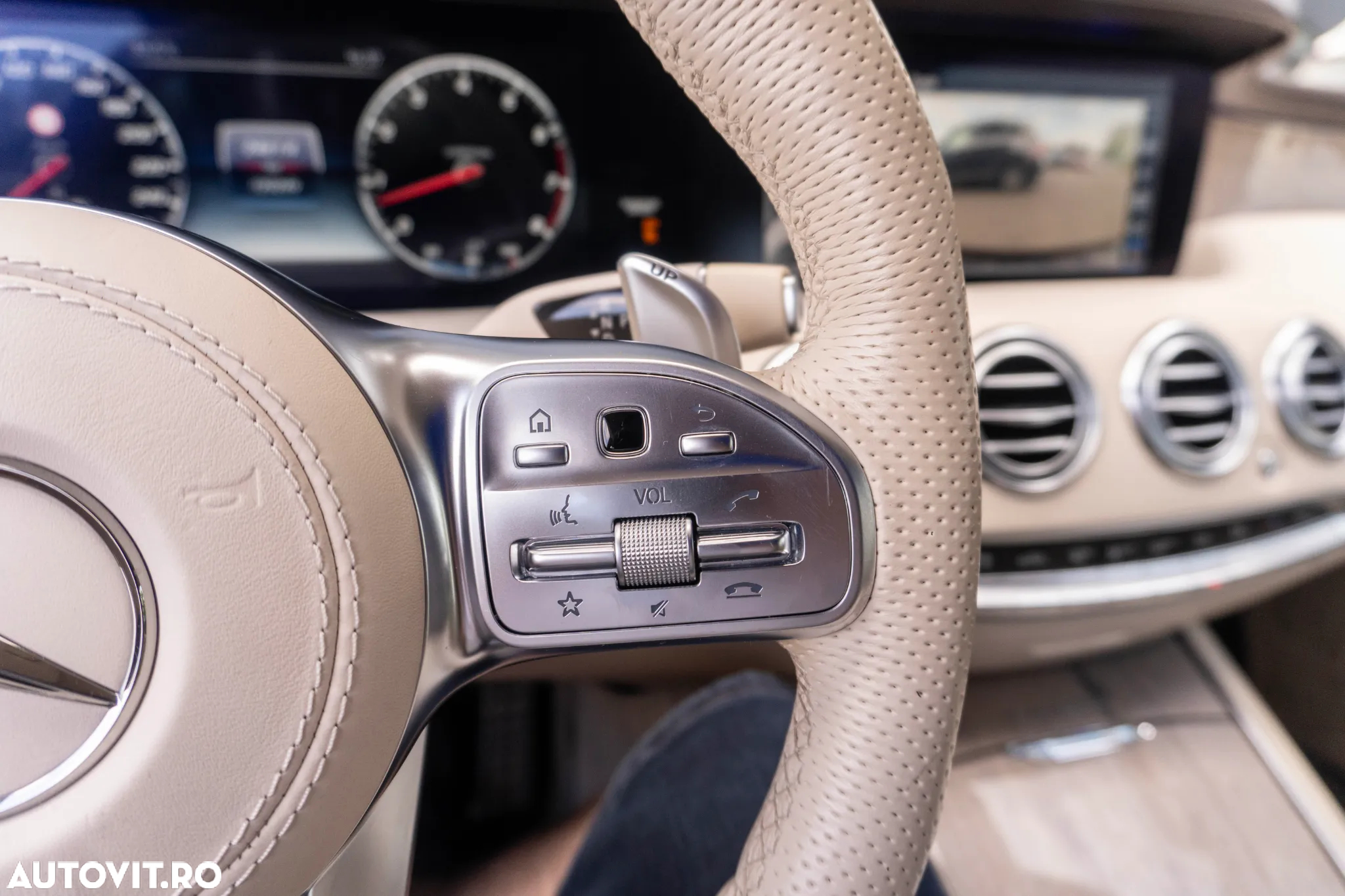 Mercedes-Benz S 450 4MATIC Coupe Aut - 29