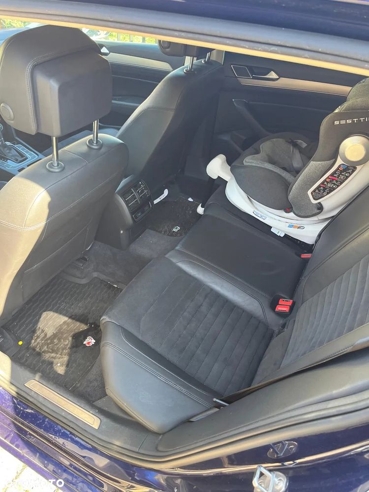 Volkswagen Passat - 7