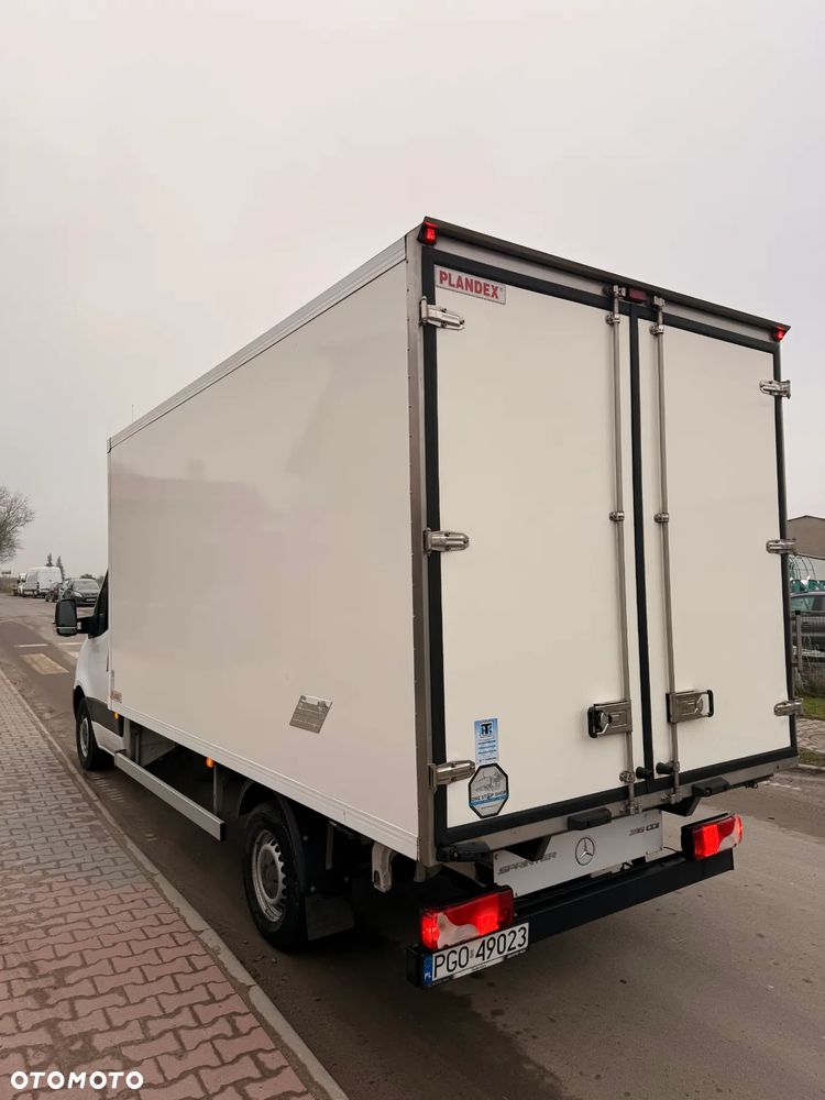Mercedes-Benz SPRINTER - 7