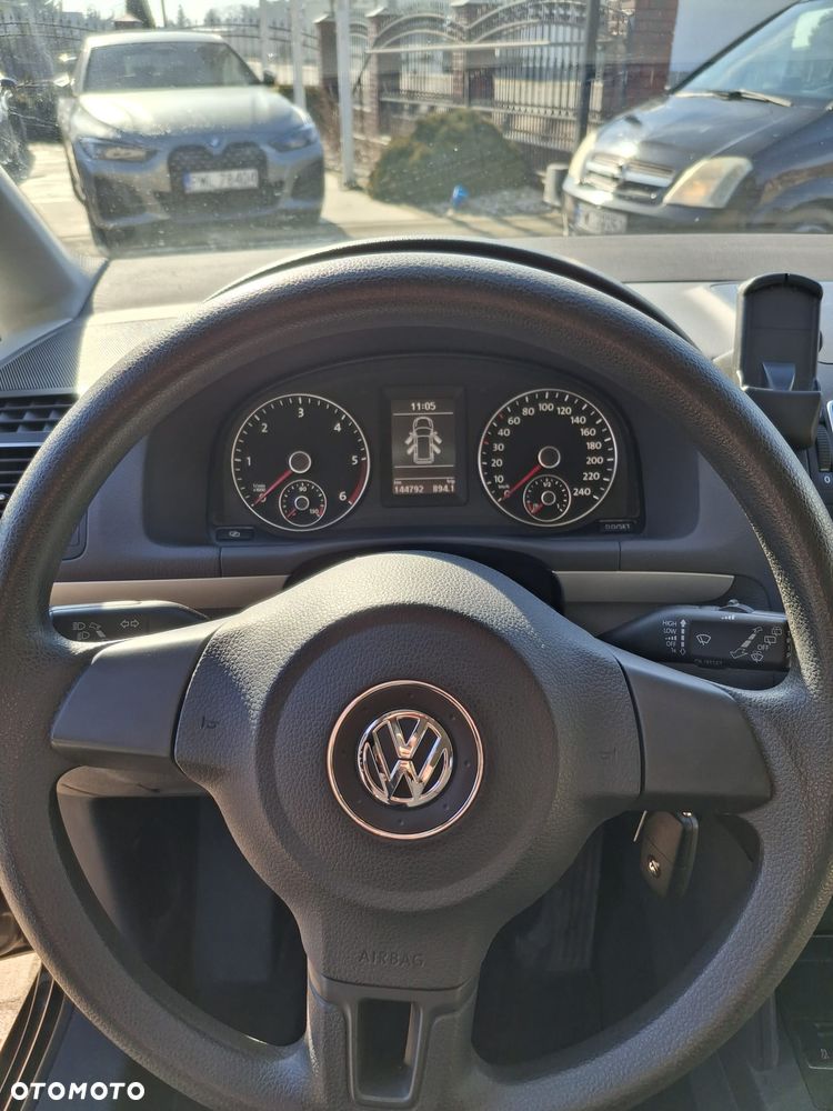 Volkswagen Touran - 22