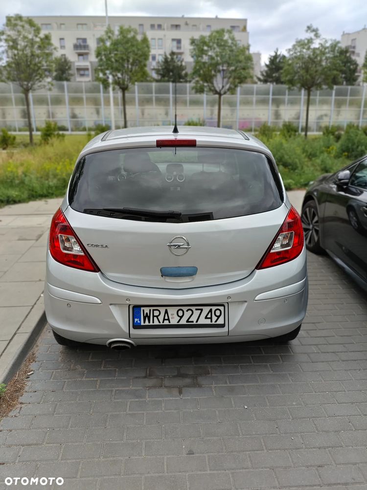 Opel Corsa 1.4 16V Energy - 3