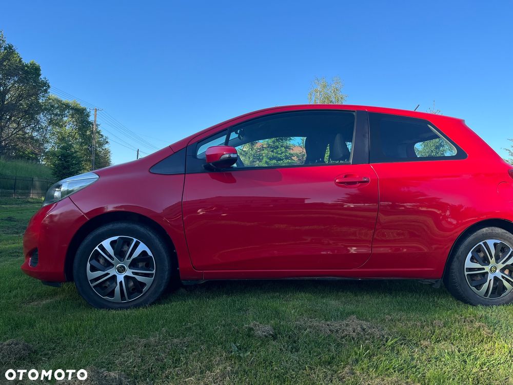 Toyota Yaris - 32
