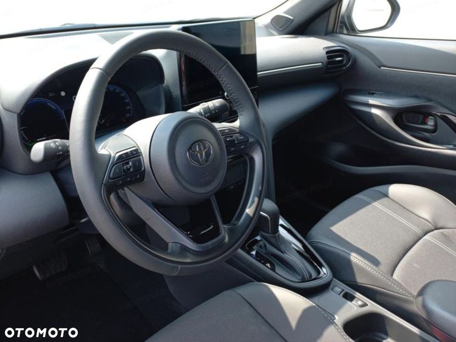 Toyota Yaris Cross Hybrid 1.5 Executive - 6