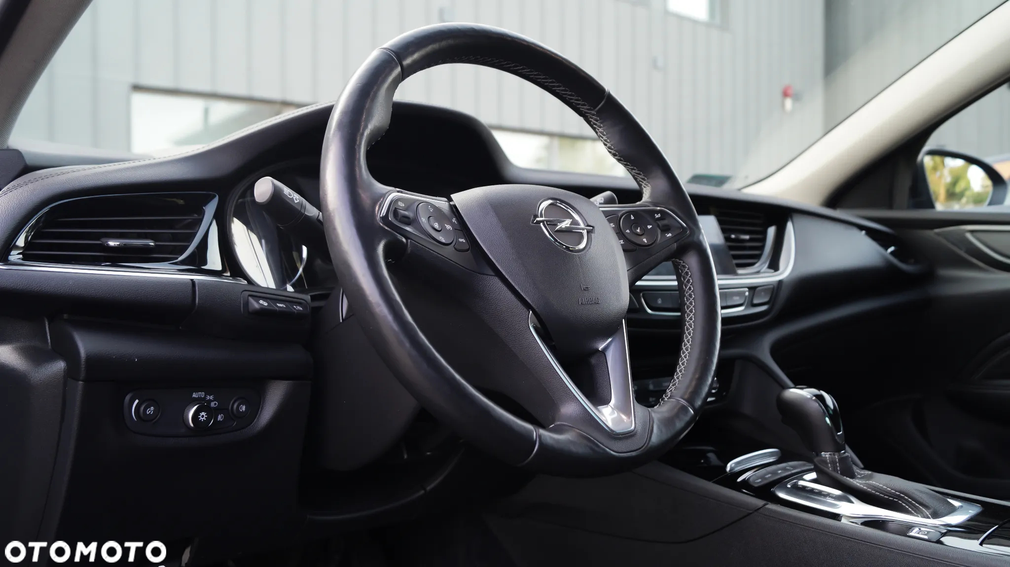 Opel Insignia 1.6 T Elite S&S - 11