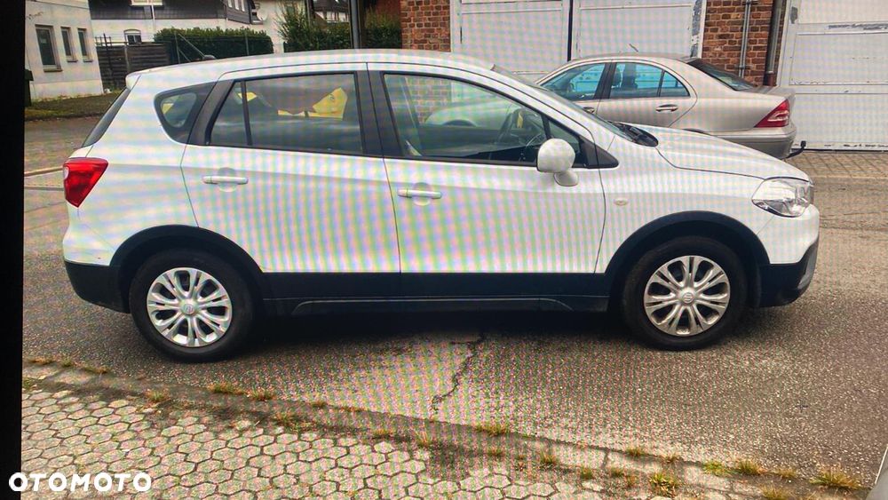 Suzuki SX4 S-Cross 1.0 T Comfort - 3