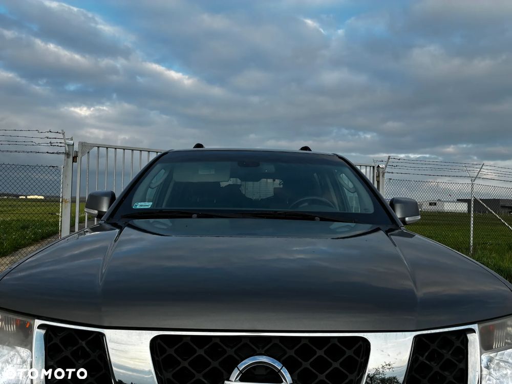 Nissan Pathfinder 2.5 dCi SE - 2