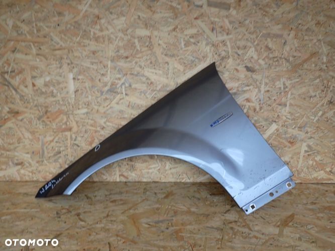 MERCEDES W204 204 C-KLASA błotnik lewy przedni przód - 1