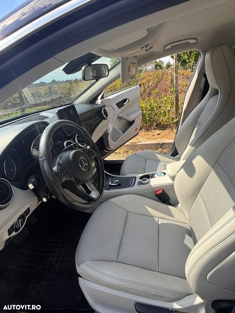 Mercedes-Benz CLA 200 - 7