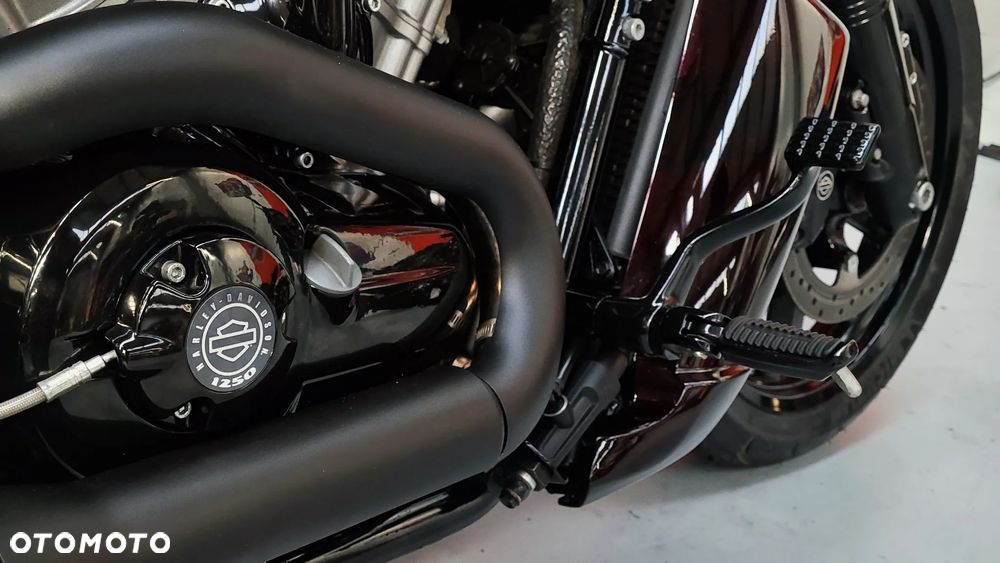 Harley-Davidson V-Rod Muscle - 16