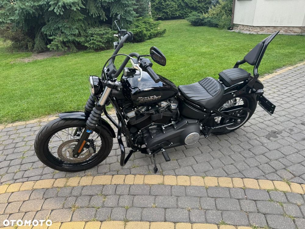 Harley-Davidson Softail Street Bob - 7