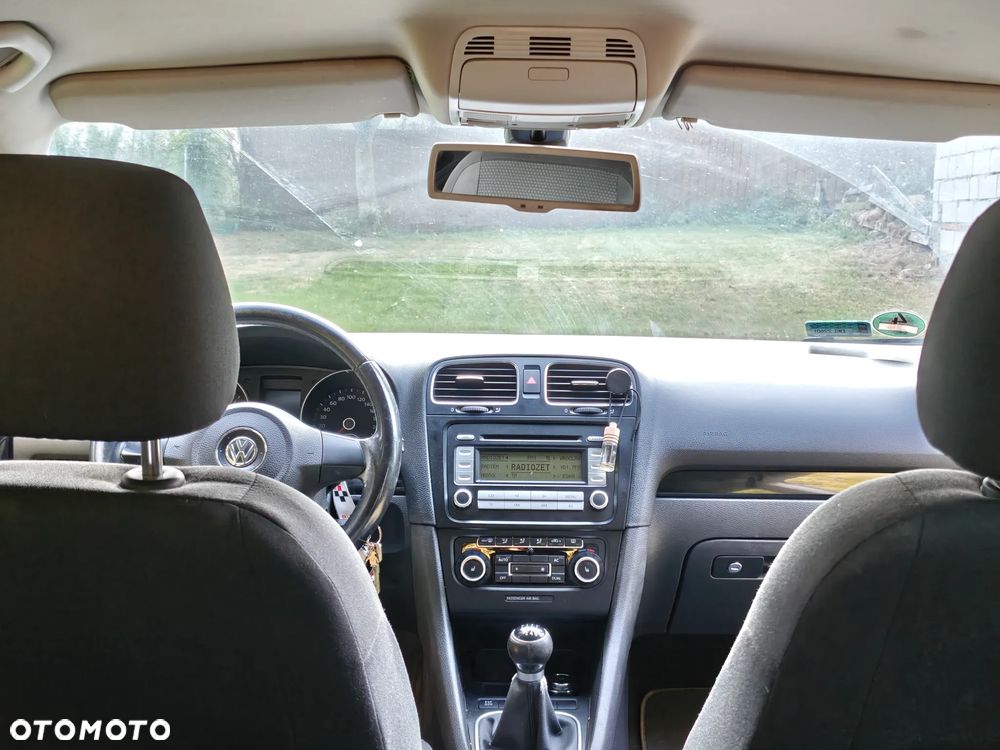 Volkswagen Golf - 8