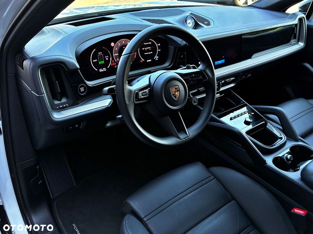 Porsche Cayenne - 23