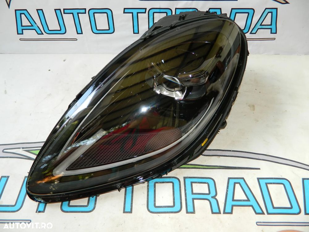 Far stanga Full Led Matrix Porsche Macan Facelift 2019-2023 cod 95B941015J - 3