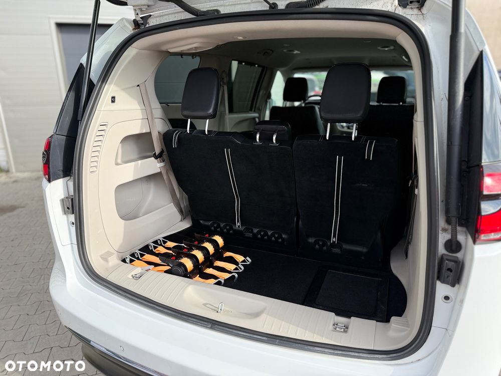 Chrysler Pacifica - 33