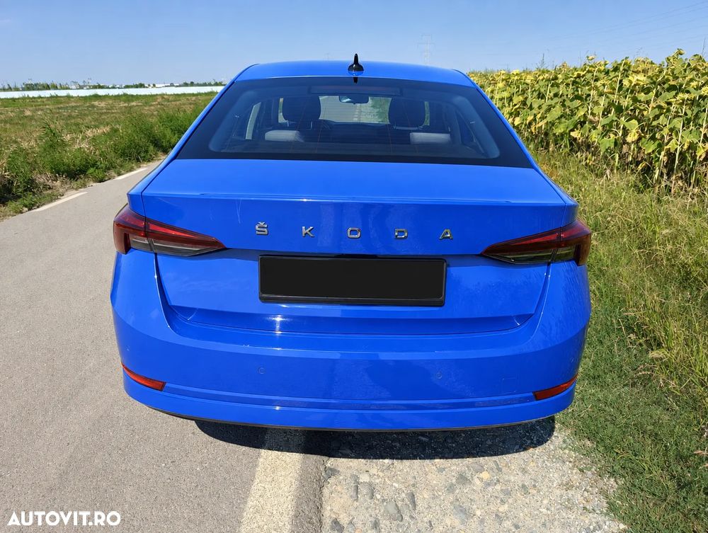 Skoda Octavia 2.0 TDI DSG Ambition - 5