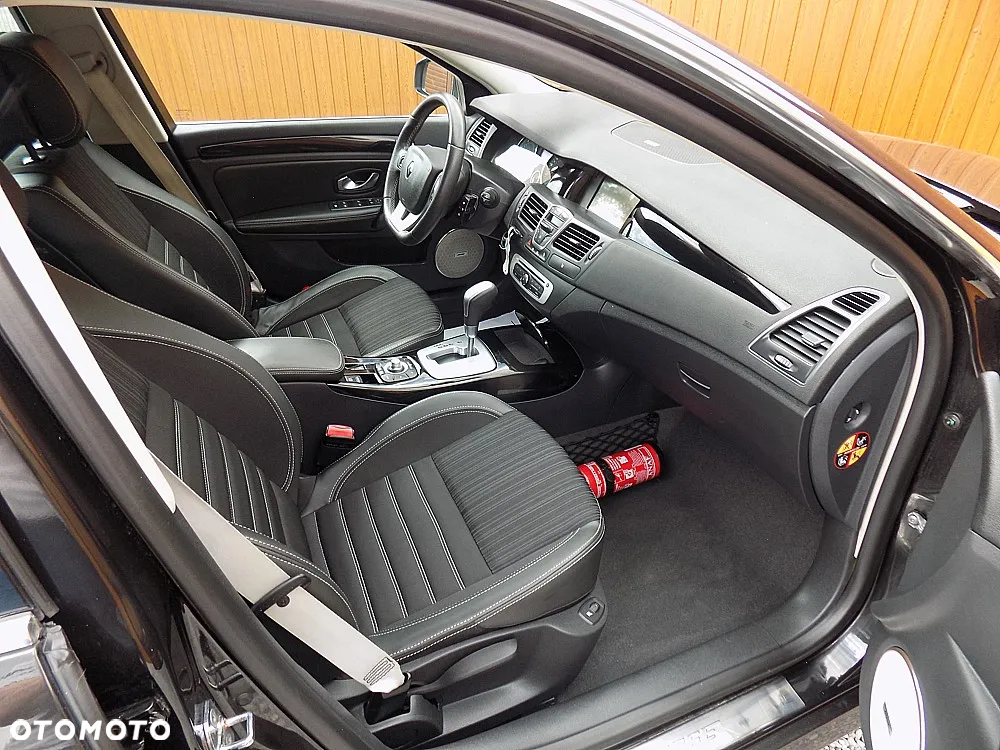 Renault Laguna Grandtour dCi 110 FAP EDC Bose Edition - 8
