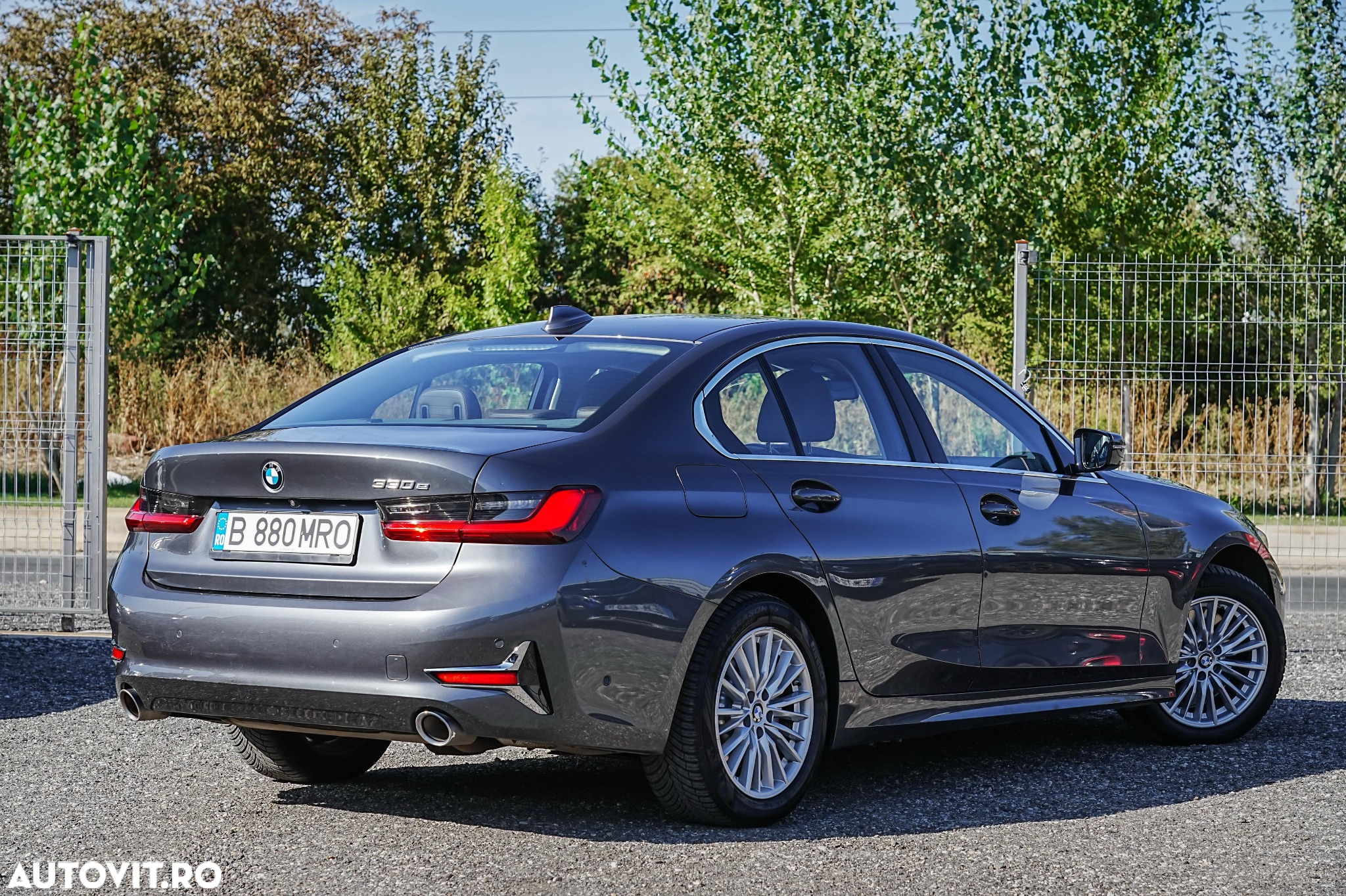 BMW Seria 3 330e Aut. Luxury Line - 6