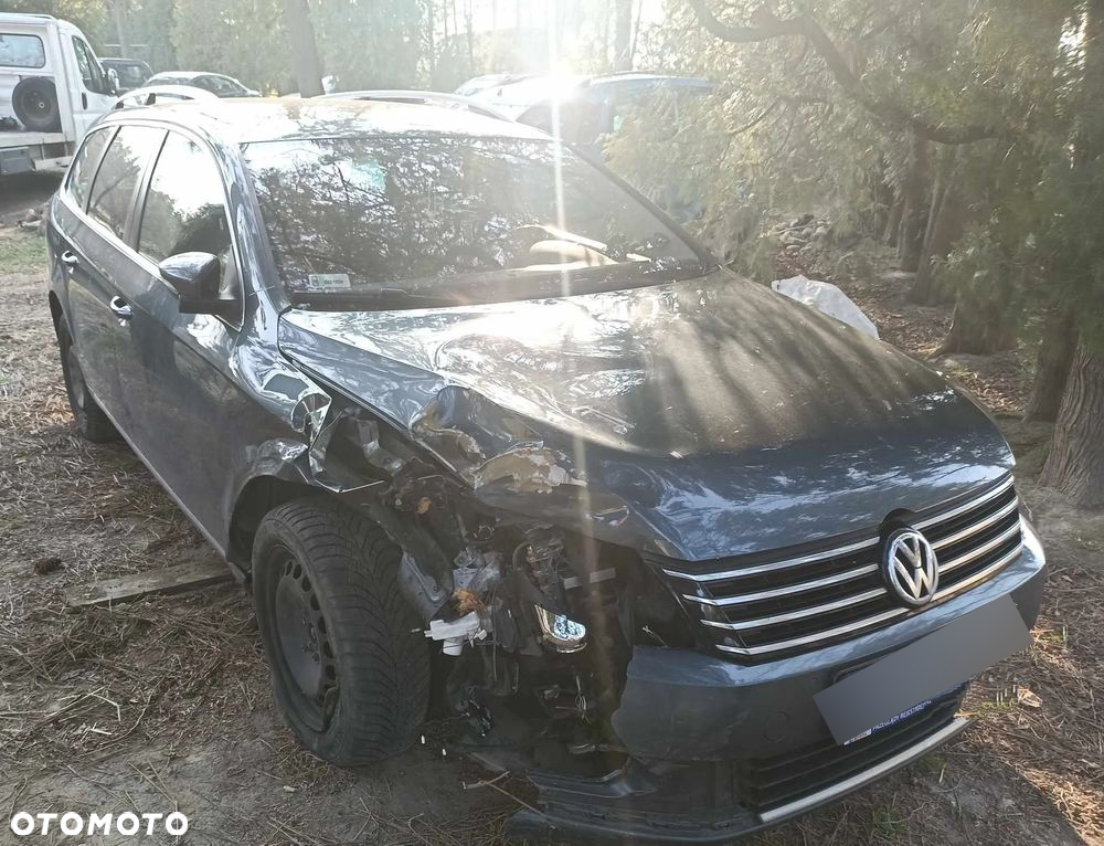 Volkswagen Passat 2.0 TDI Highline - 9