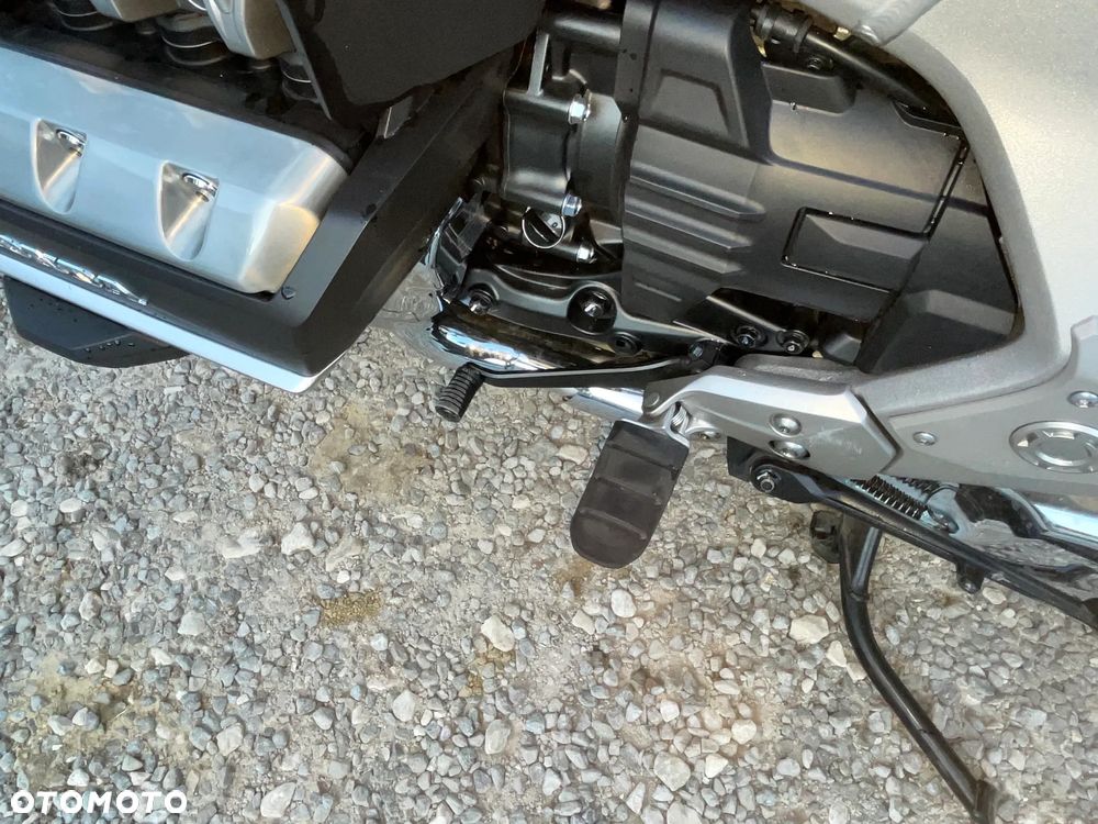 Honda GL - 5