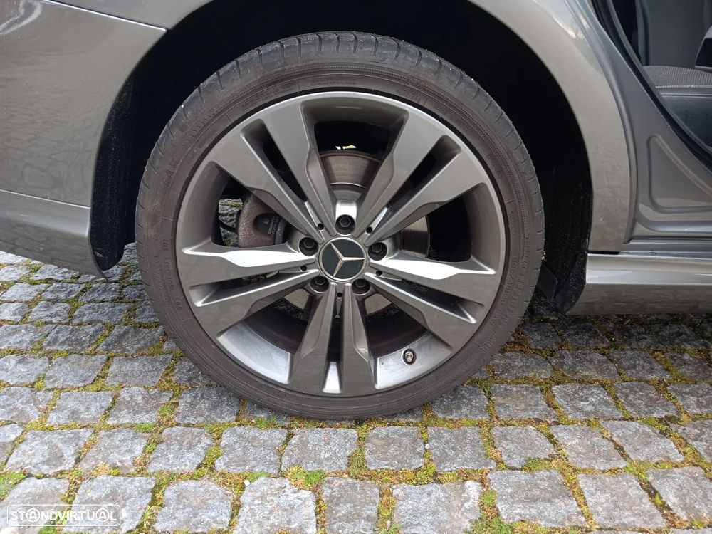Mercedes-Benz CLA 180 d Shooting Brake - 17