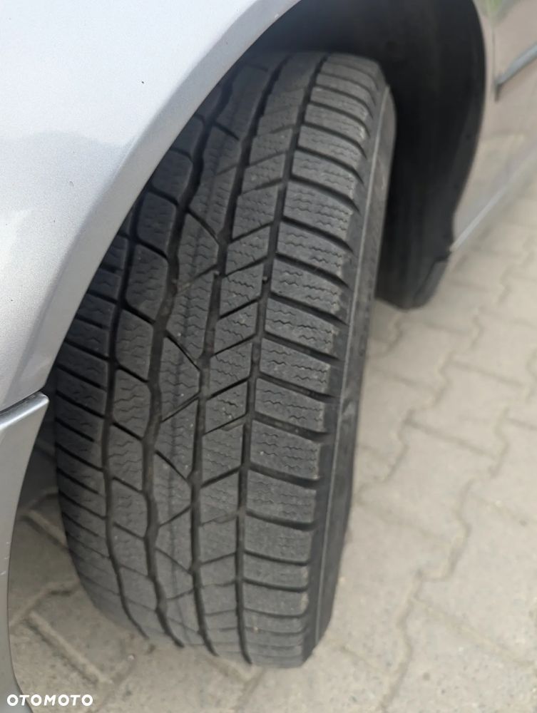 BMW Seria 3 318i - 10