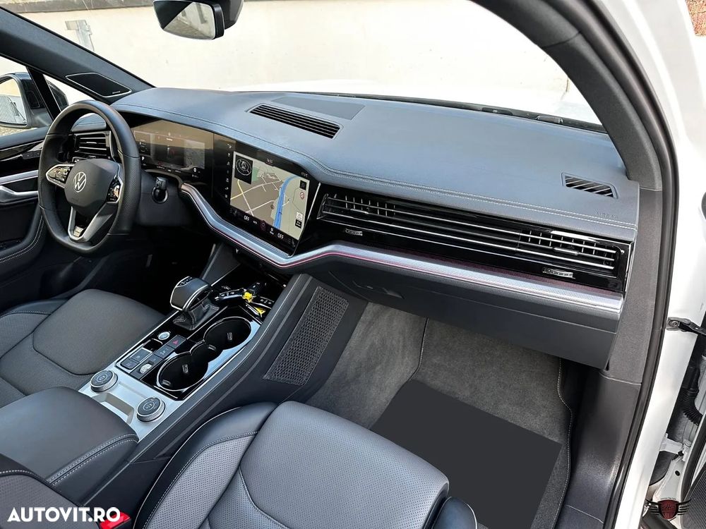 Volkswagen Touareg 3.0 V6 TDI 4Motion DPF Automatik R-Line - 26