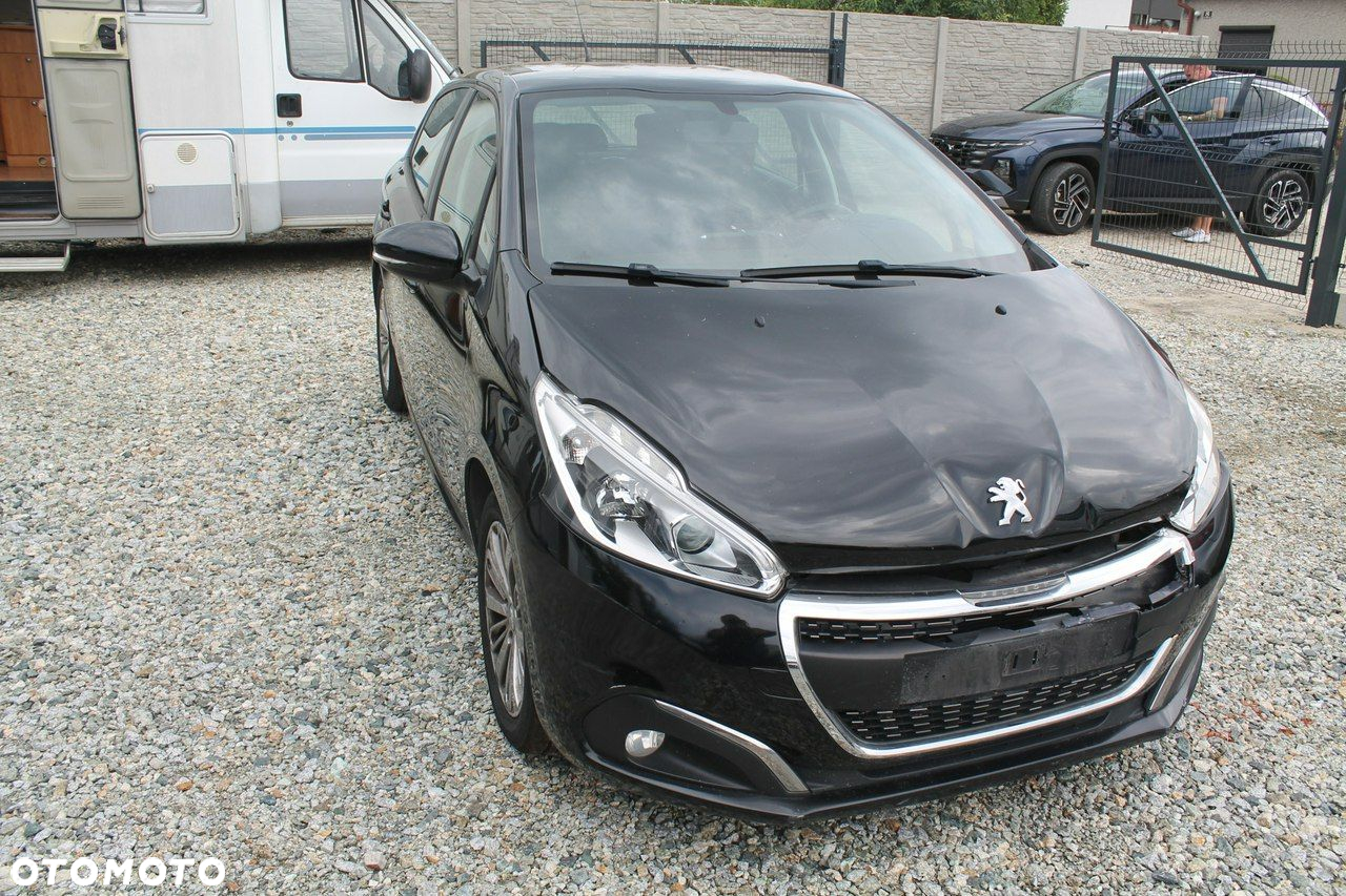 Peugeot 208 - 3