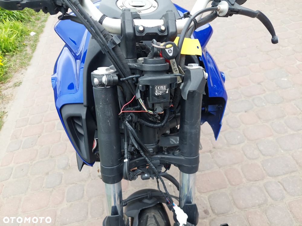 Yamaha MT - 7