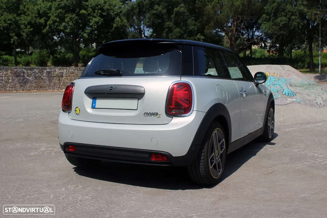 MINI 3 Portas Cooper SE Premium Extra Resolute Edition - 12
