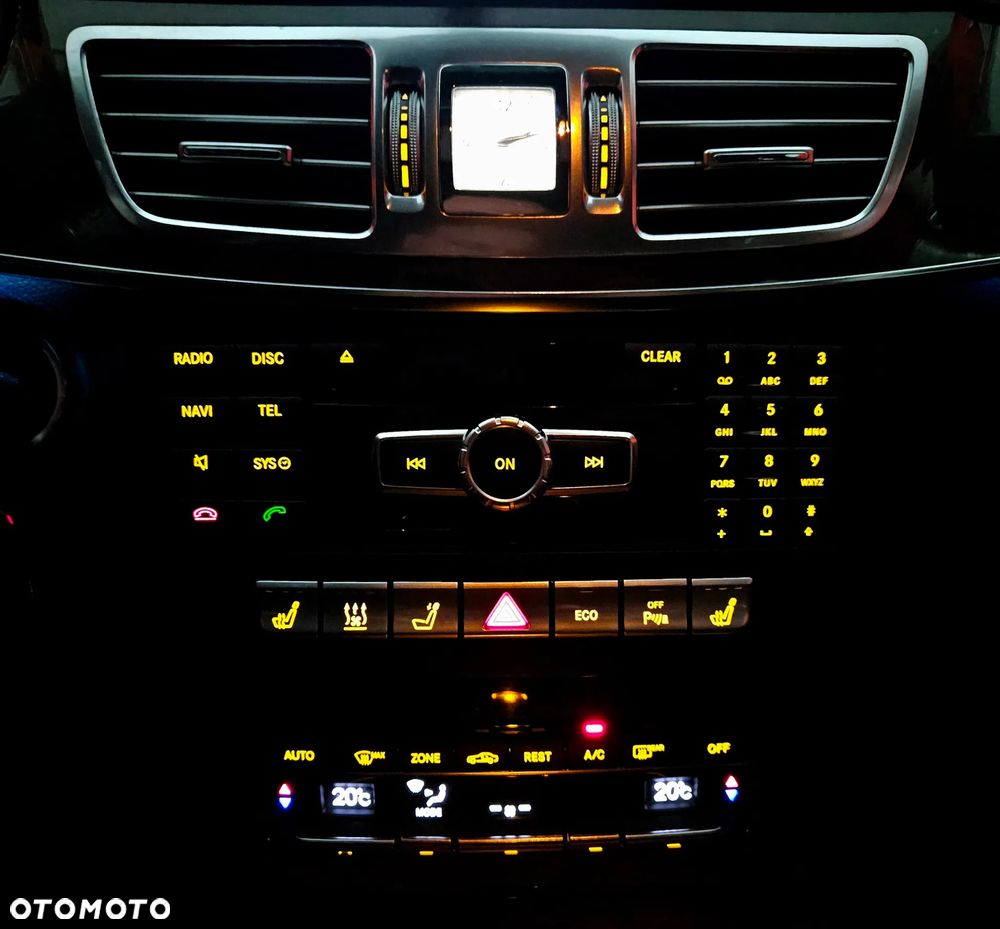 Mercedes-Benz Klasa E 300 CDI DPF BlueEFFICIENCY 7G-TRONIC Avantgarde - 18