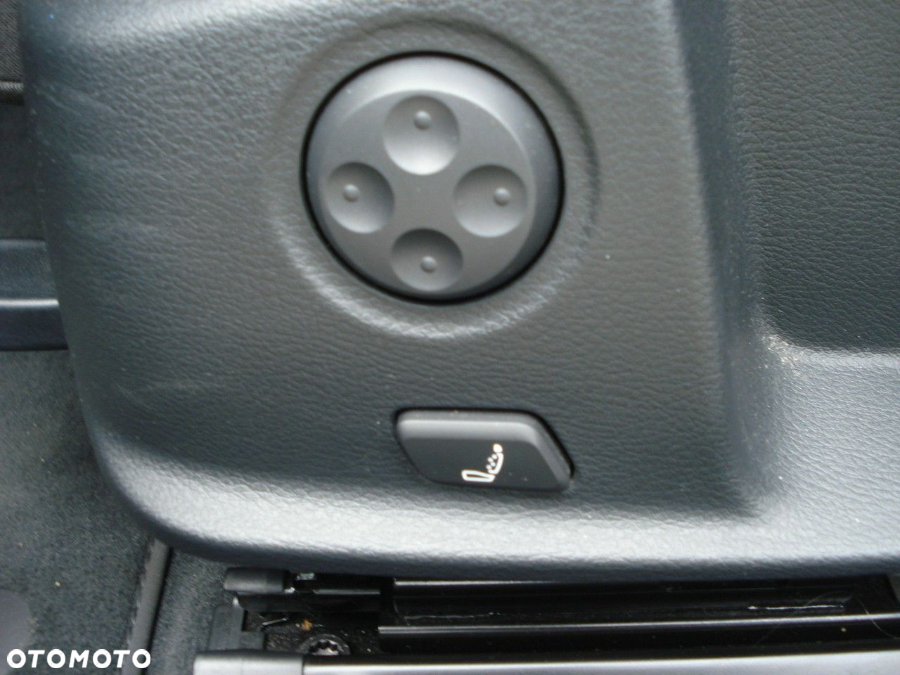Audi A4 Avant 40 TFSI S tronic - 11