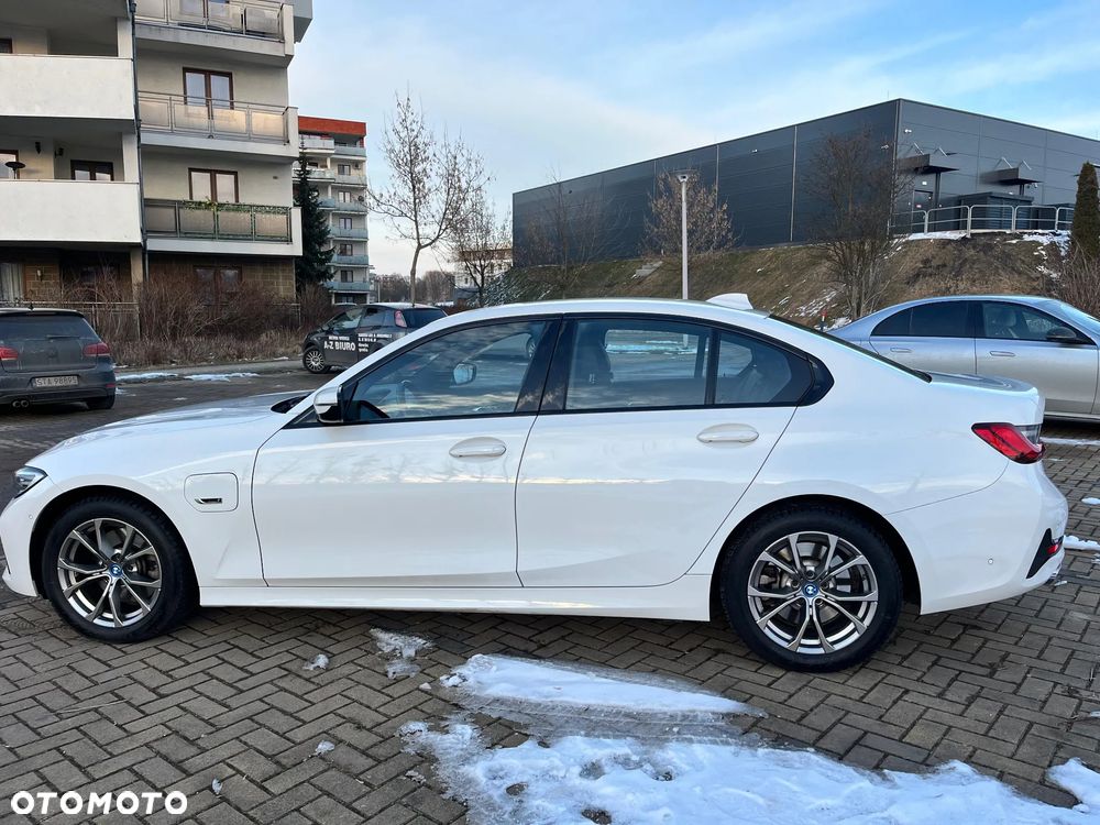 BMW Seria 3 320e - 10