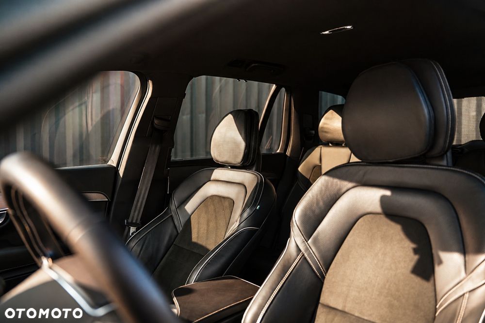Volvo XC 90 B5 D AWD R-Design - 12