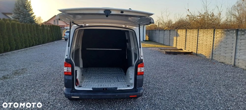 Volkswagen Transporter - 4