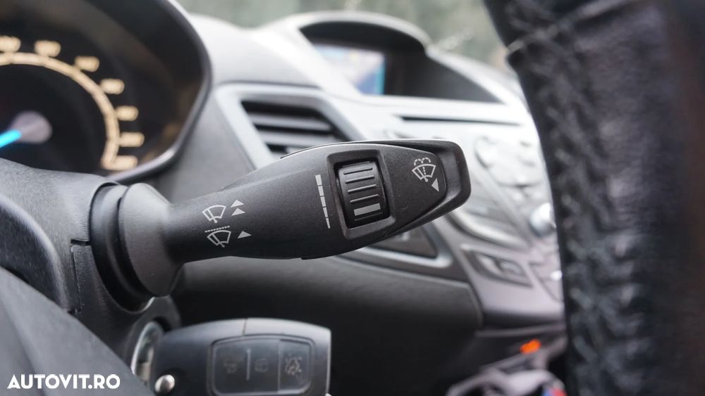 Ford Fiesta 1.0 EcoBoost Start-Stop ST-LINE - 17