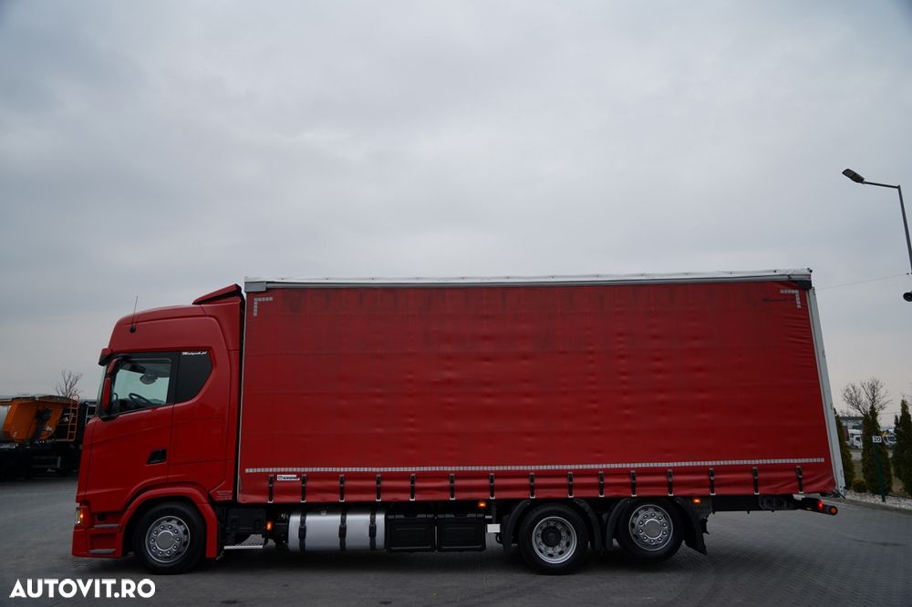 Scania S 460 / CORTINĂ 8.1 M / 60 M3 / SOLO / 6X2 / PUNTE RIDICATĂ / PUNTE DIRECȚIE - 4