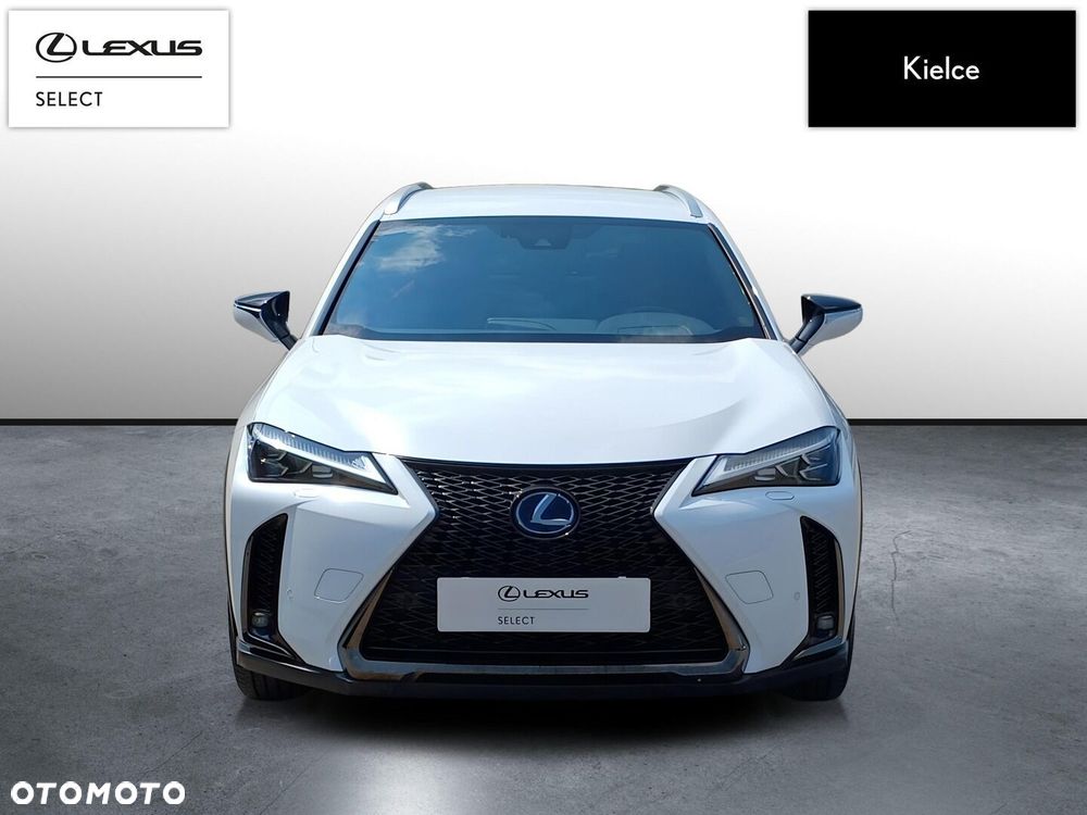 Lexus UX - 9
