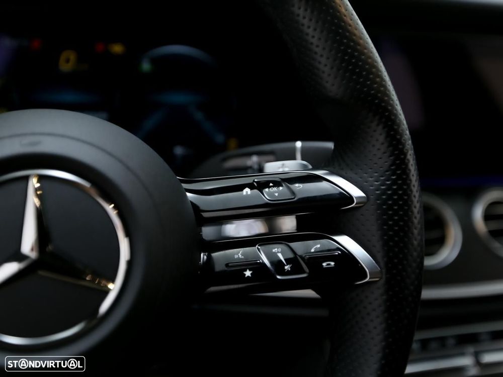 Mercedes-Benz E 300 de AMG Line 4Matic - 26